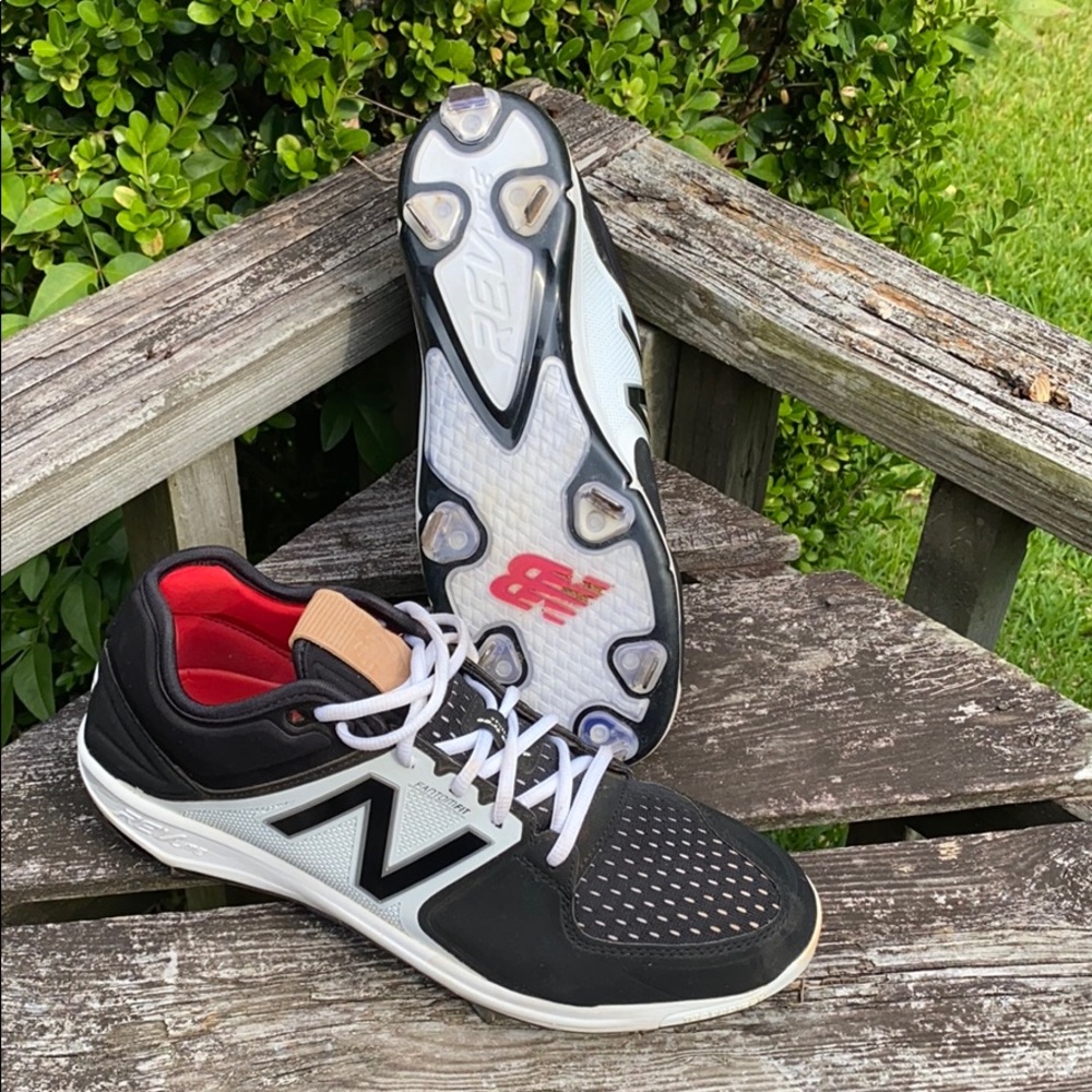 New balance baseball cleats